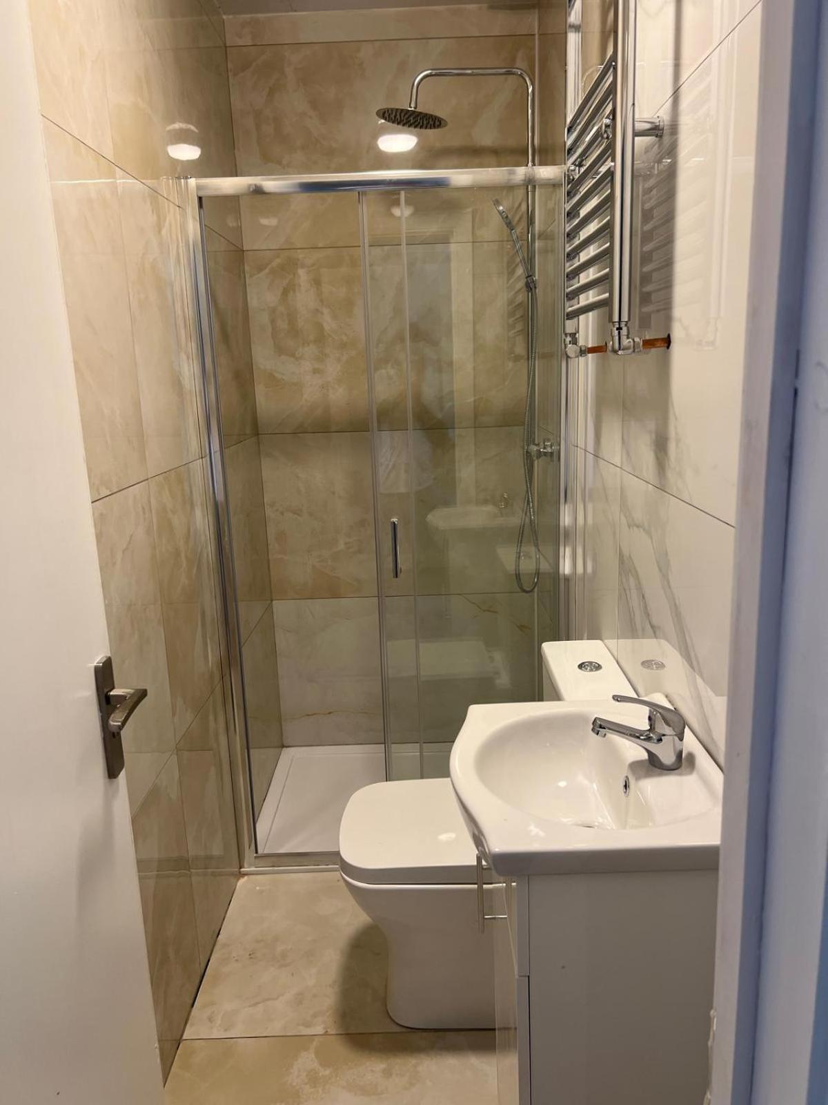 Good Priced Single Rooms In Northolt Kültér fotó