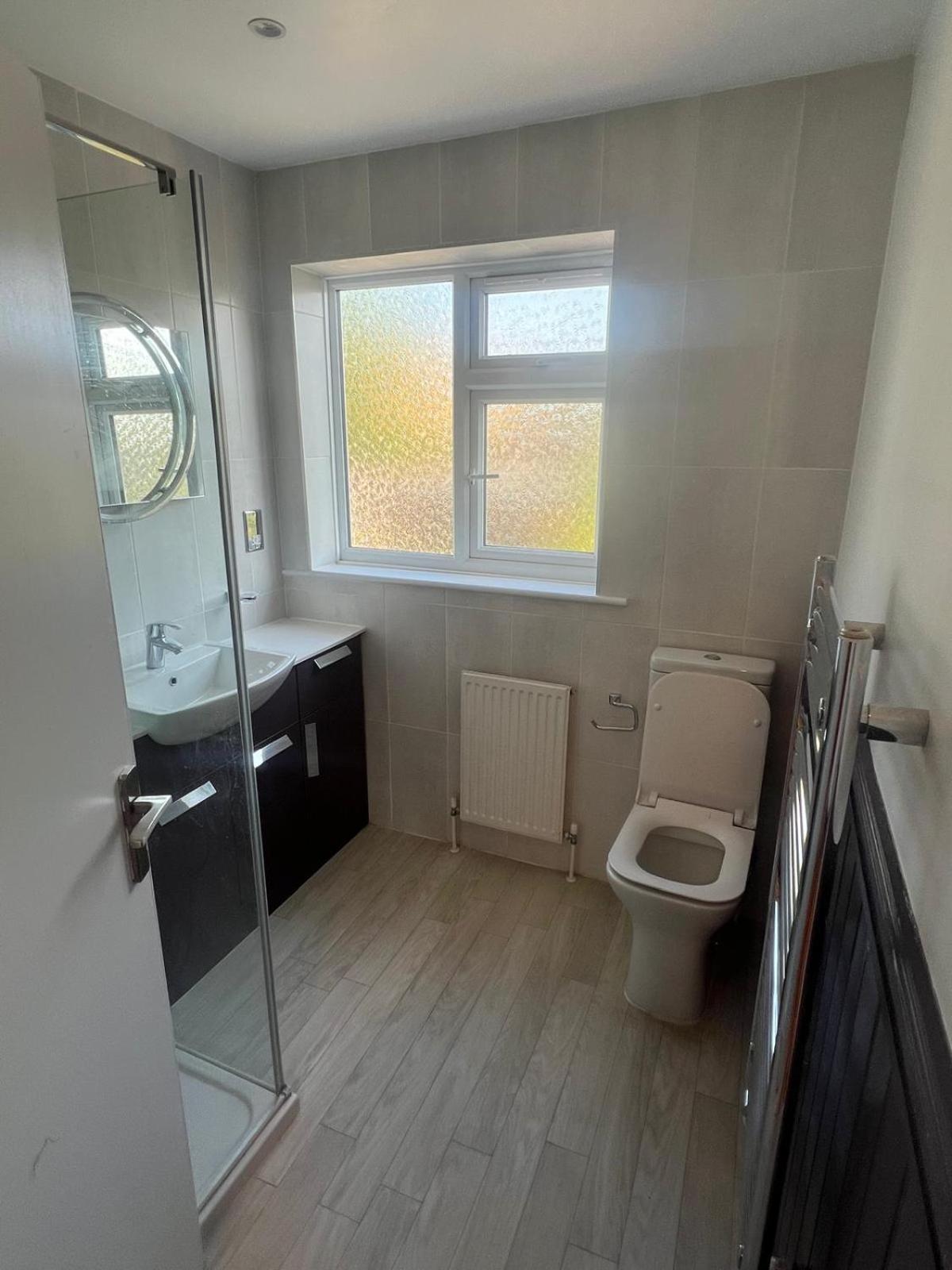 Good Priced Single Rooms In Northolt Kültér fotó
